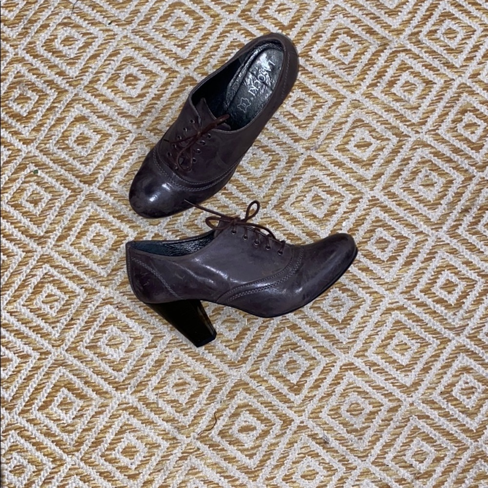 Lasocki European distressed brogues